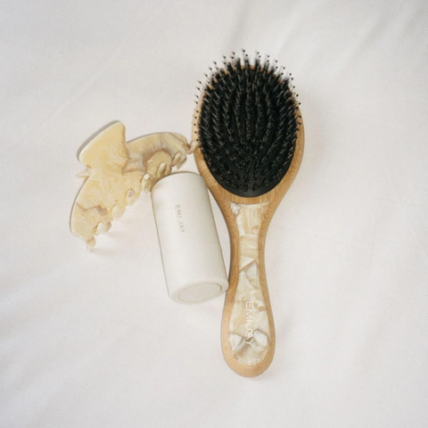 Emi Jay Flat Brush In Chantilly