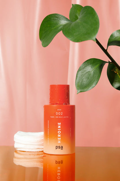 PSA Heroine Mandelic And Licorice Superfood Glow Toner