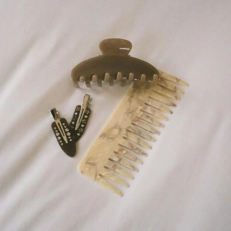 Emi Jay Detangling Comb In Chantilly